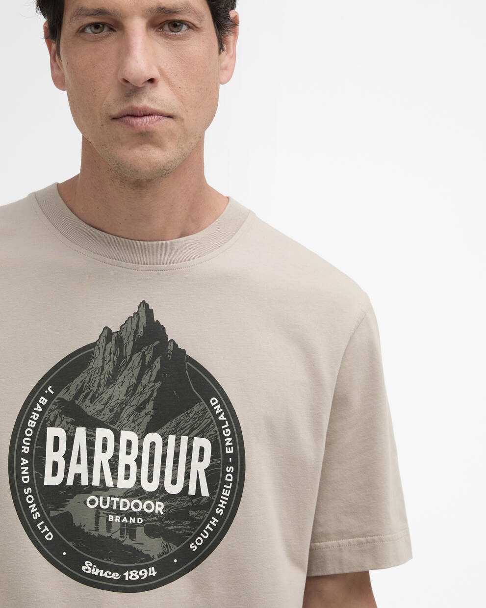 T-shirt dalla vestibilit&agrave; comoda Basswood