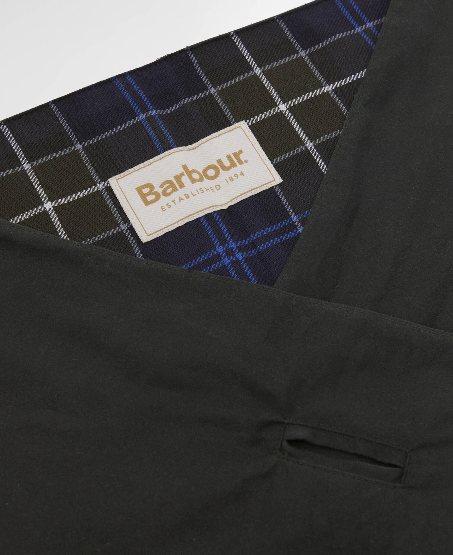 Barbour x ARKET Fairgame Waxed Head Scarf Sage image number 3