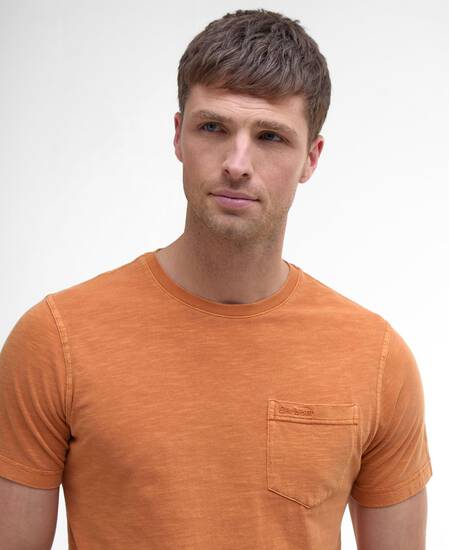 T-shirt con taschino tinta con pigmenti Sunset Haze T-shirt con taschino tinta con pigmenti Sunset Haze