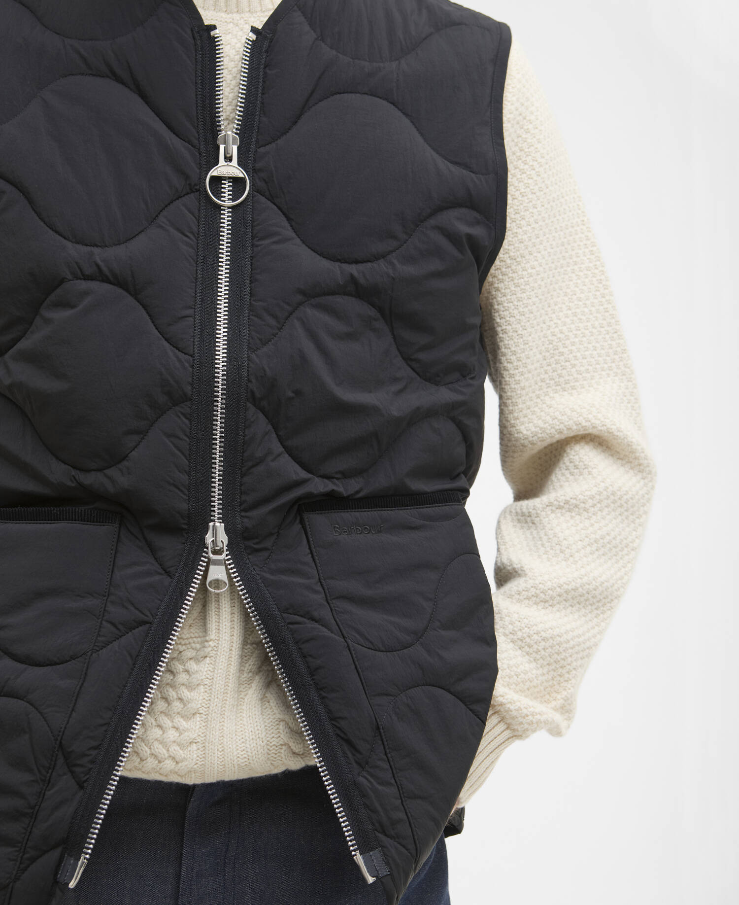 Barbour x ARKET Aron Gilet Black image number 3