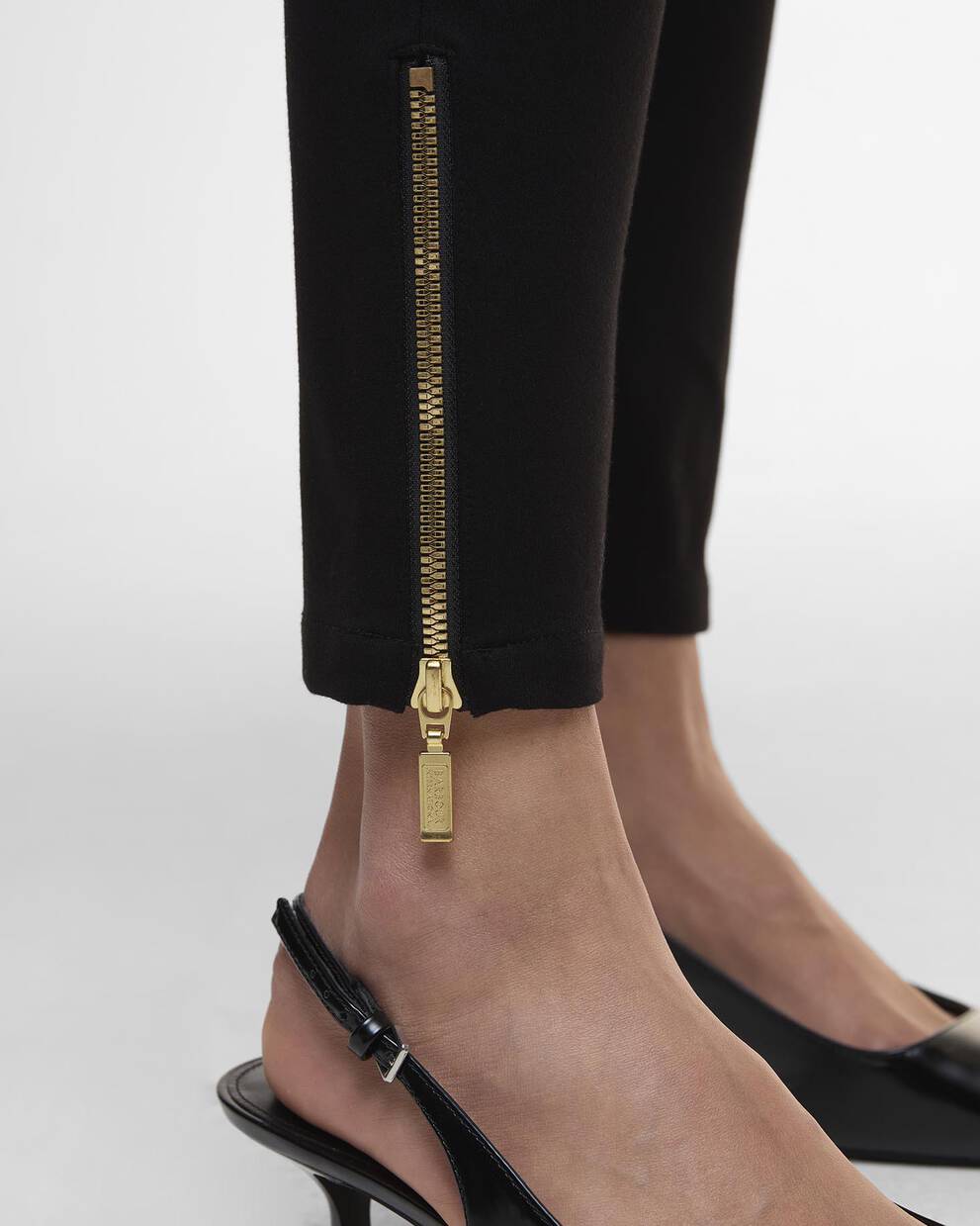 Pantaloni slim Stella