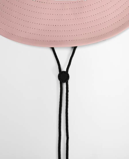 Thorpe Showerproof Bucket Hat Gardenia