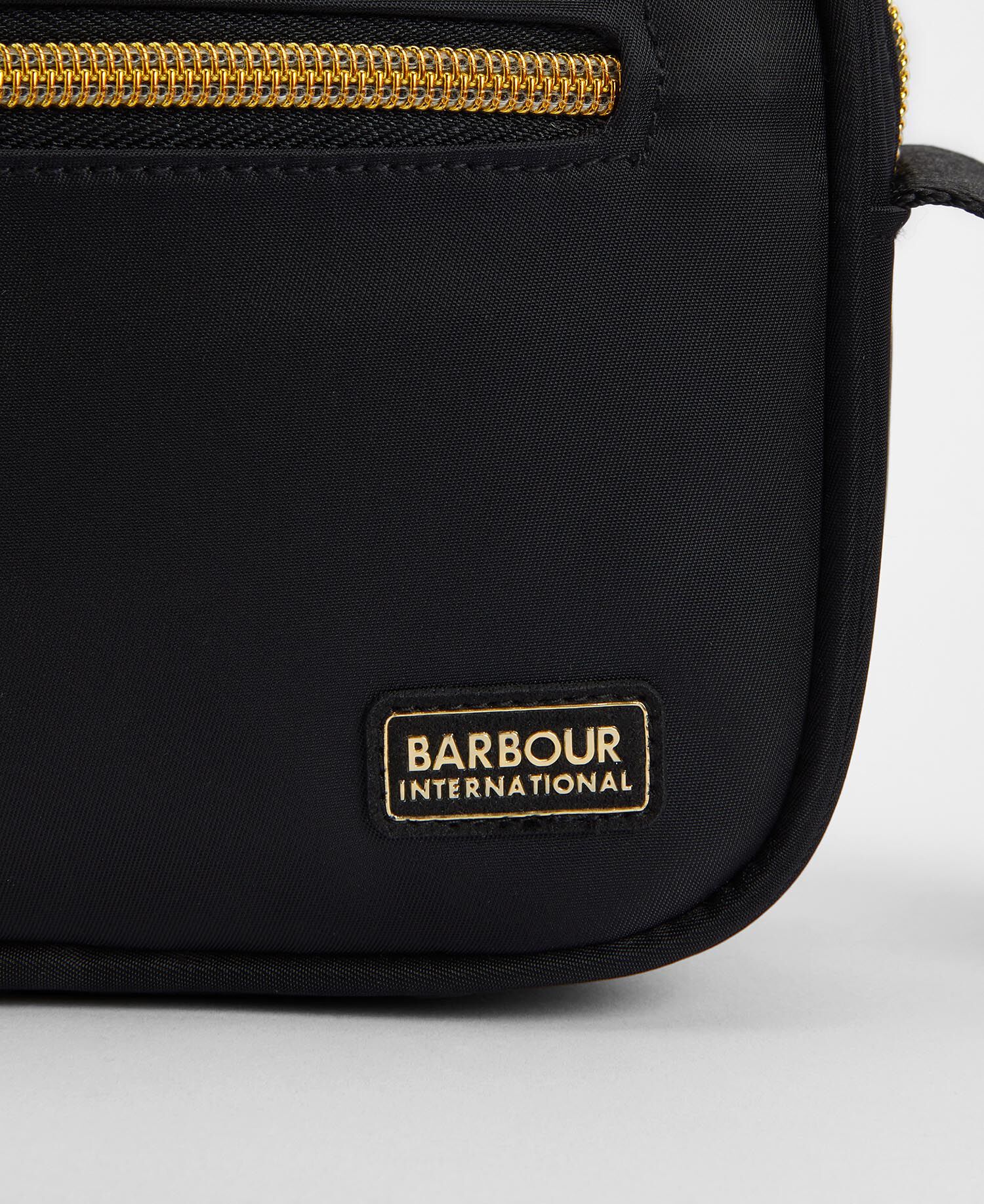 Micro Qualify Crossbody Bag Classic Black
