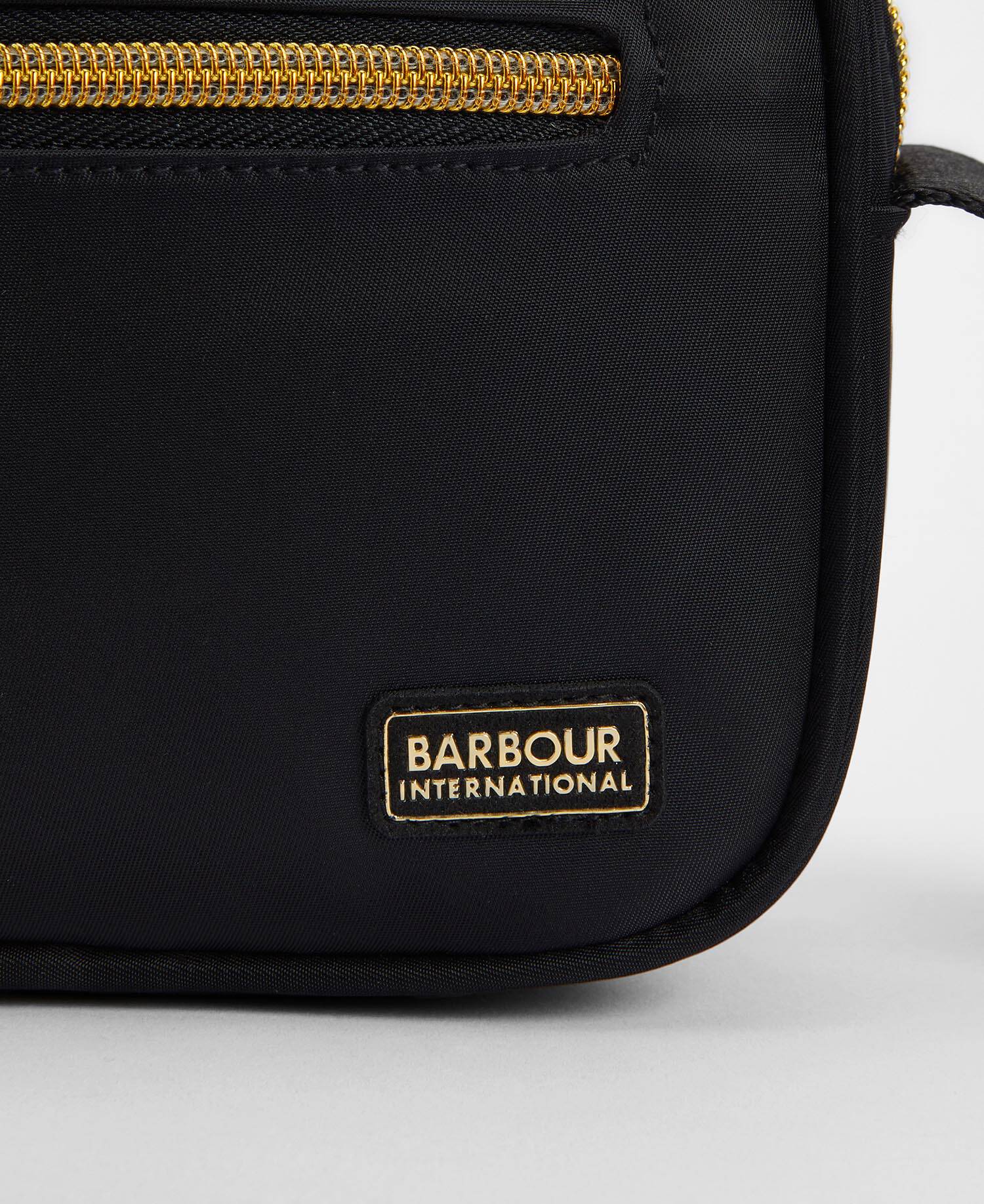 Micro Qualify Crossbody Bag Classic Black image number 5