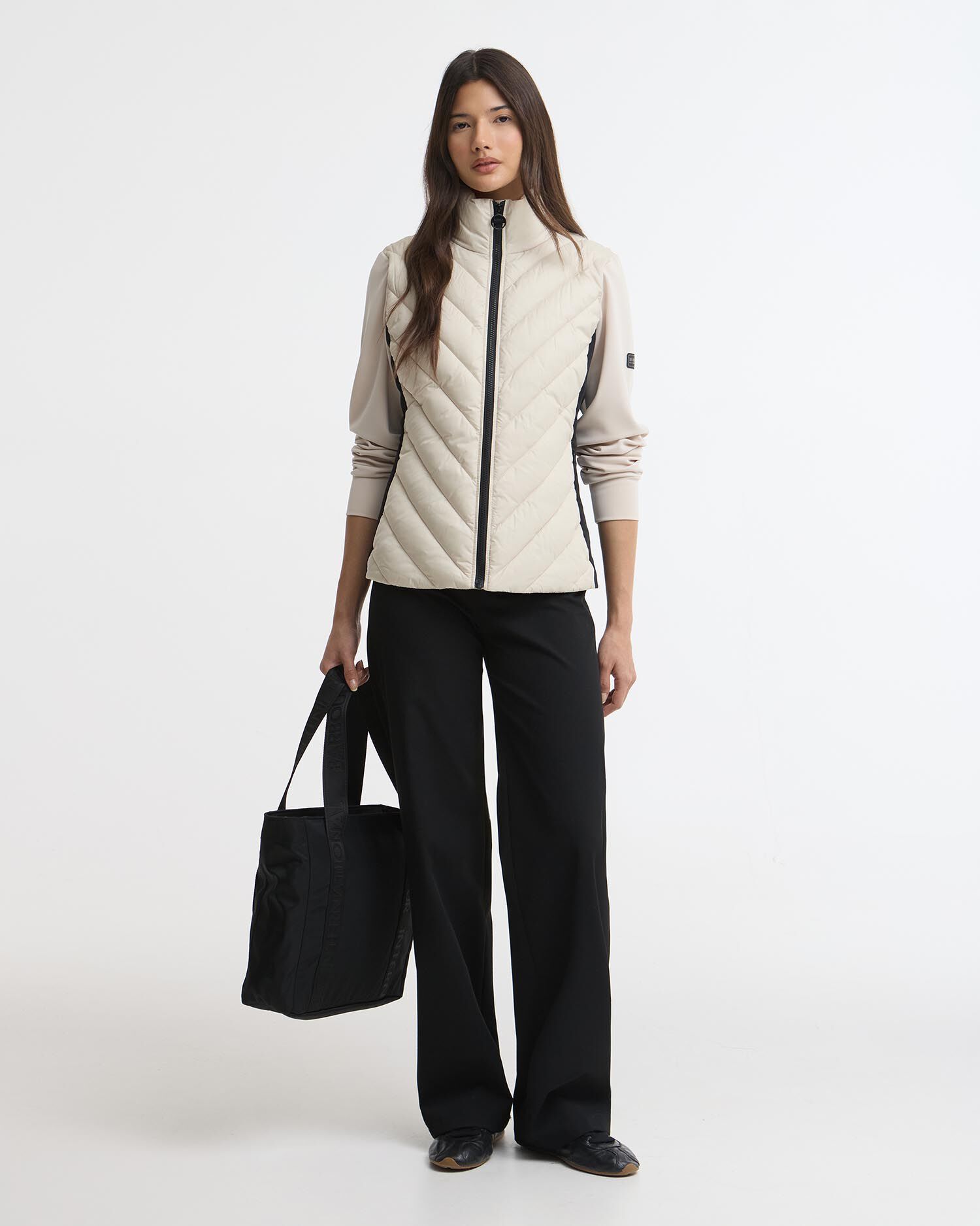 Luxara Quilted Sweat Oyster/Black