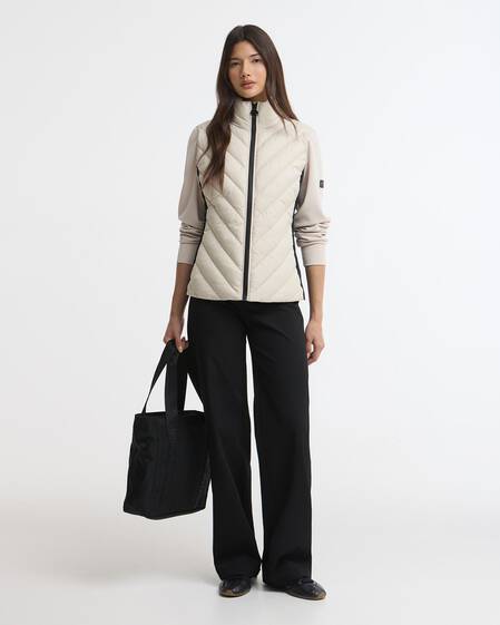 Luxara Quilted Sweat Oyster/Black