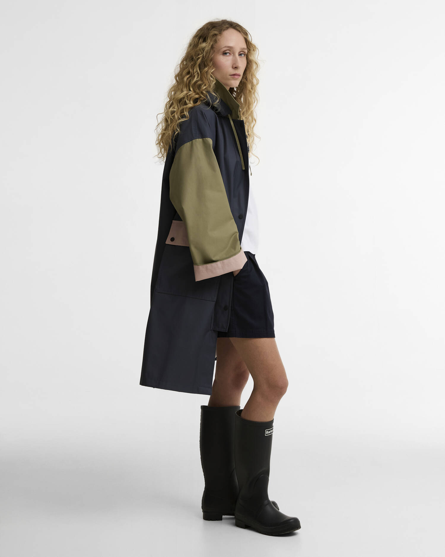 Blearigg Showerproof Jacket Dusk Grey / Gardenia / Bleached Olive / Lilac Ash image number 1