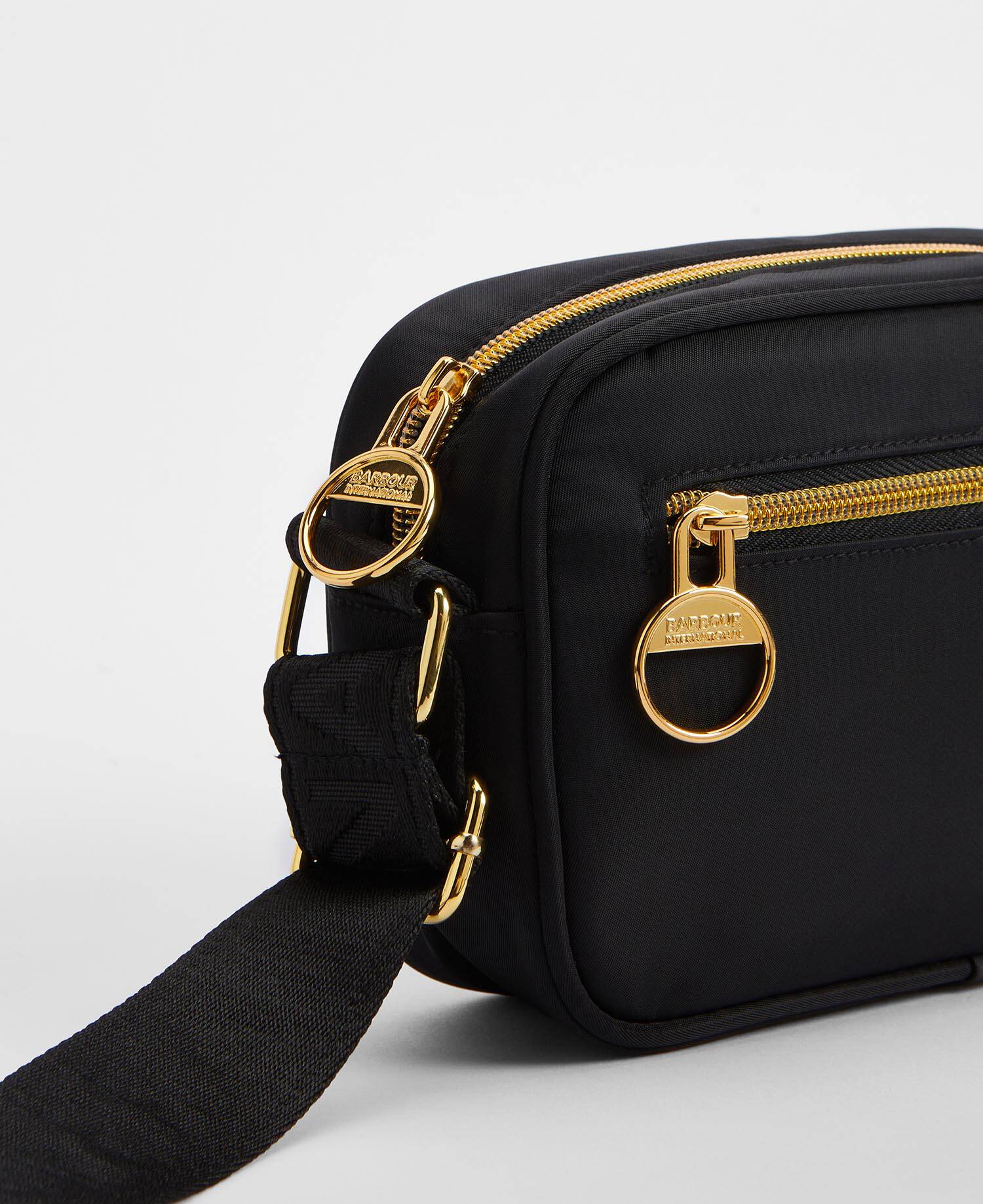 Micro Qualify Crossbody Bag Classic Black image number 3