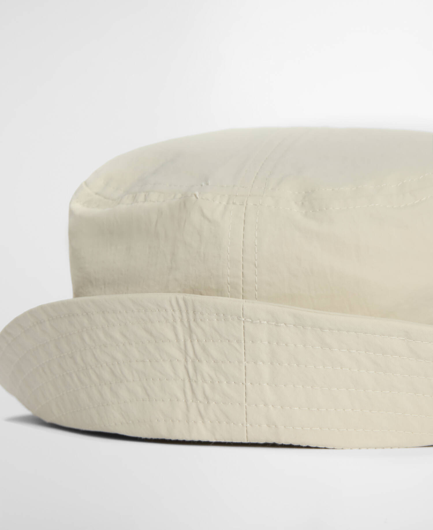 Tracker Showerproof Bucket Hat Mist image number 4