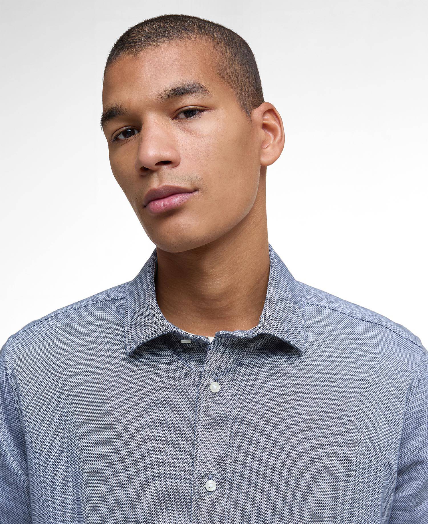 Elmfield Tailored Long-Sleeved Shirt image number 3