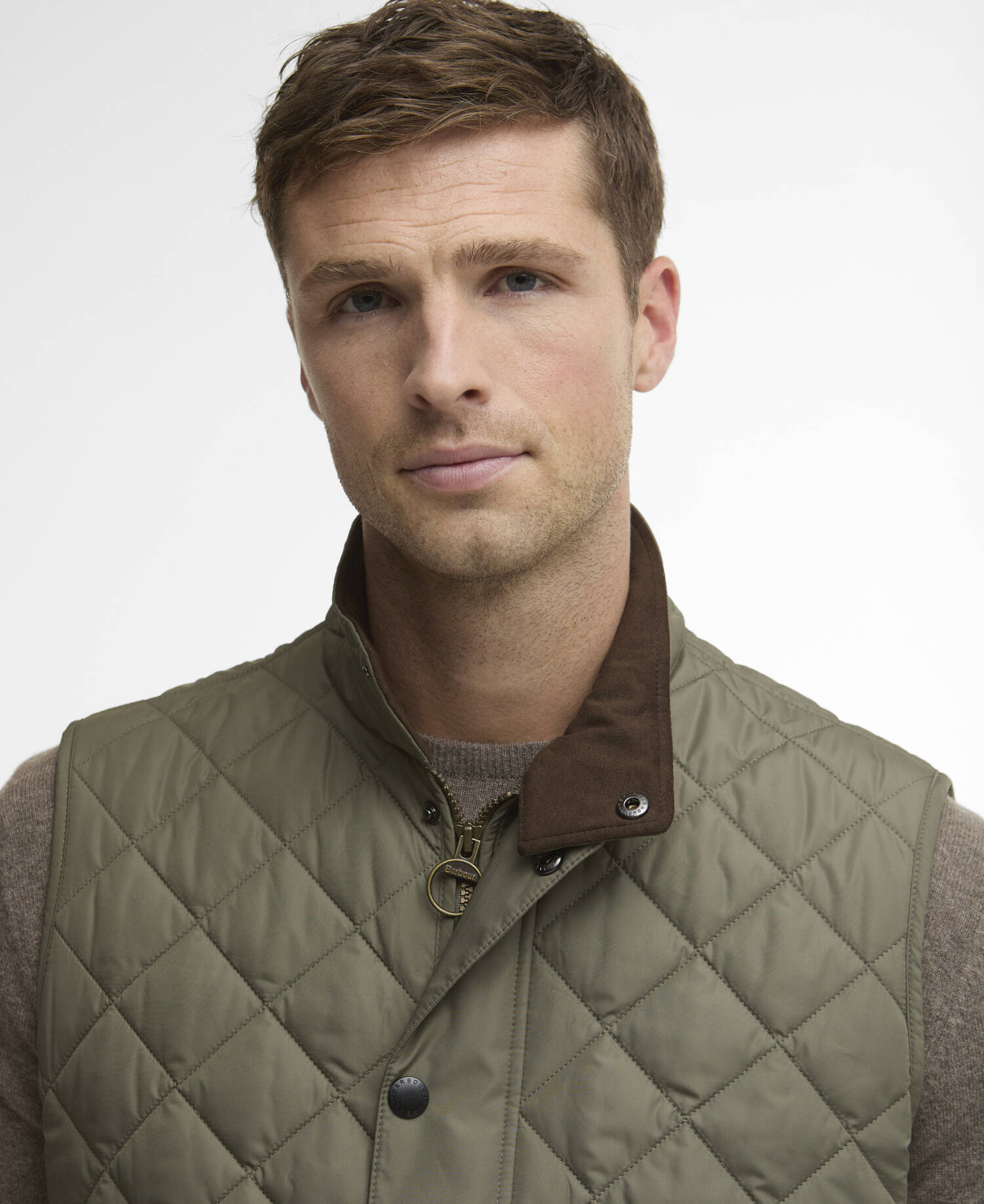 Lowerdale Gilet Dusty Olive image number 3