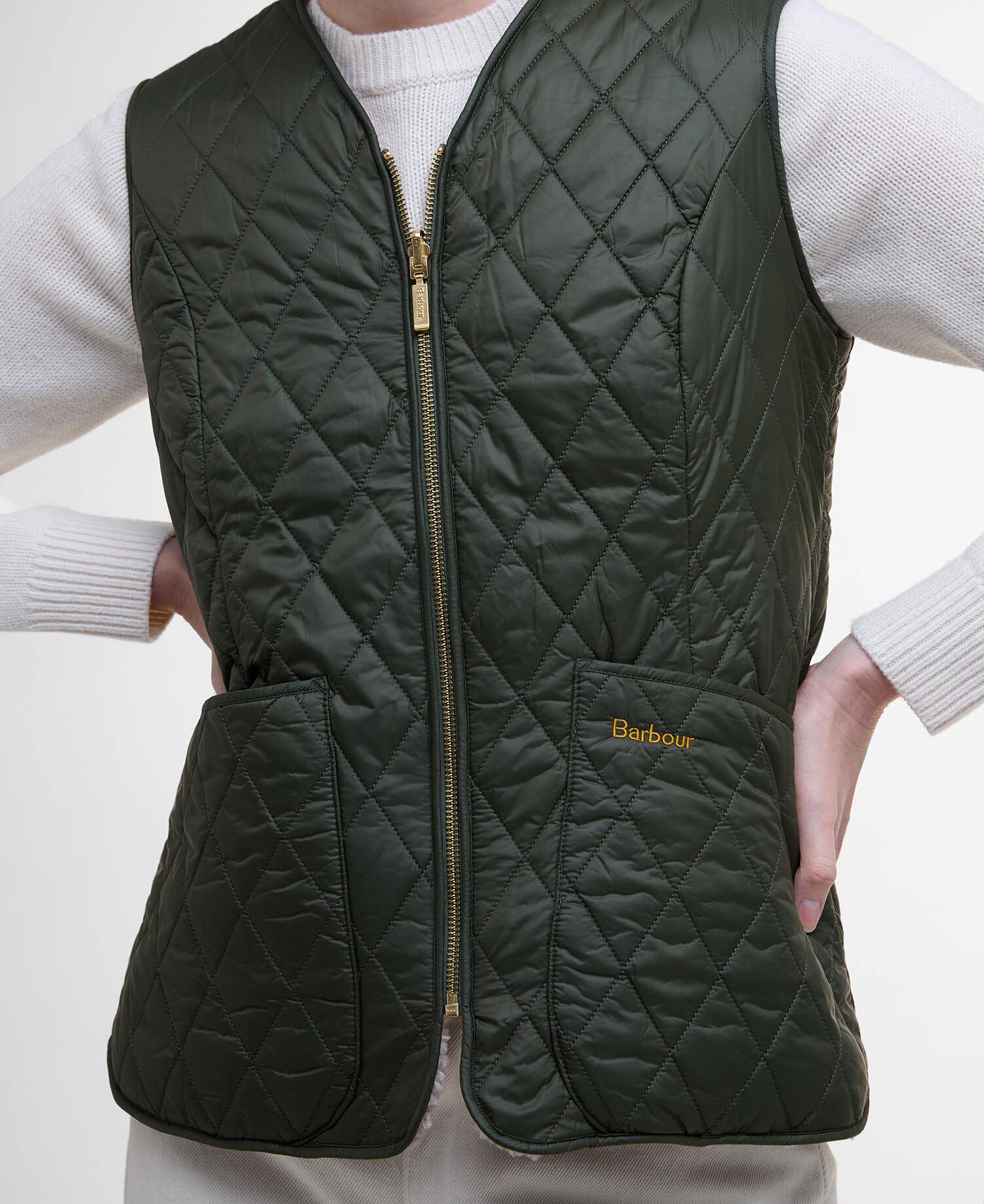 Markenfield Liner image number 4