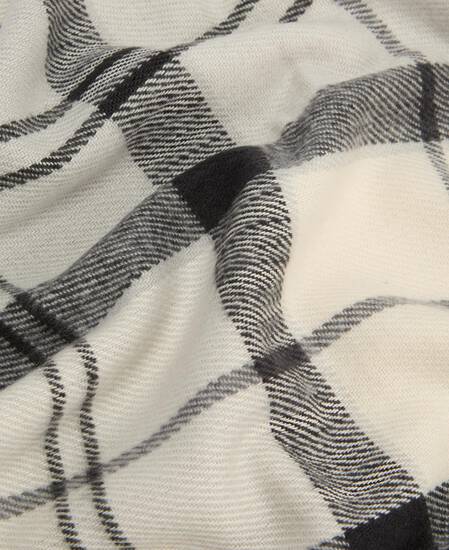 Dover Beanie & Hailes Scarf Gift Set Monochrome Tartan