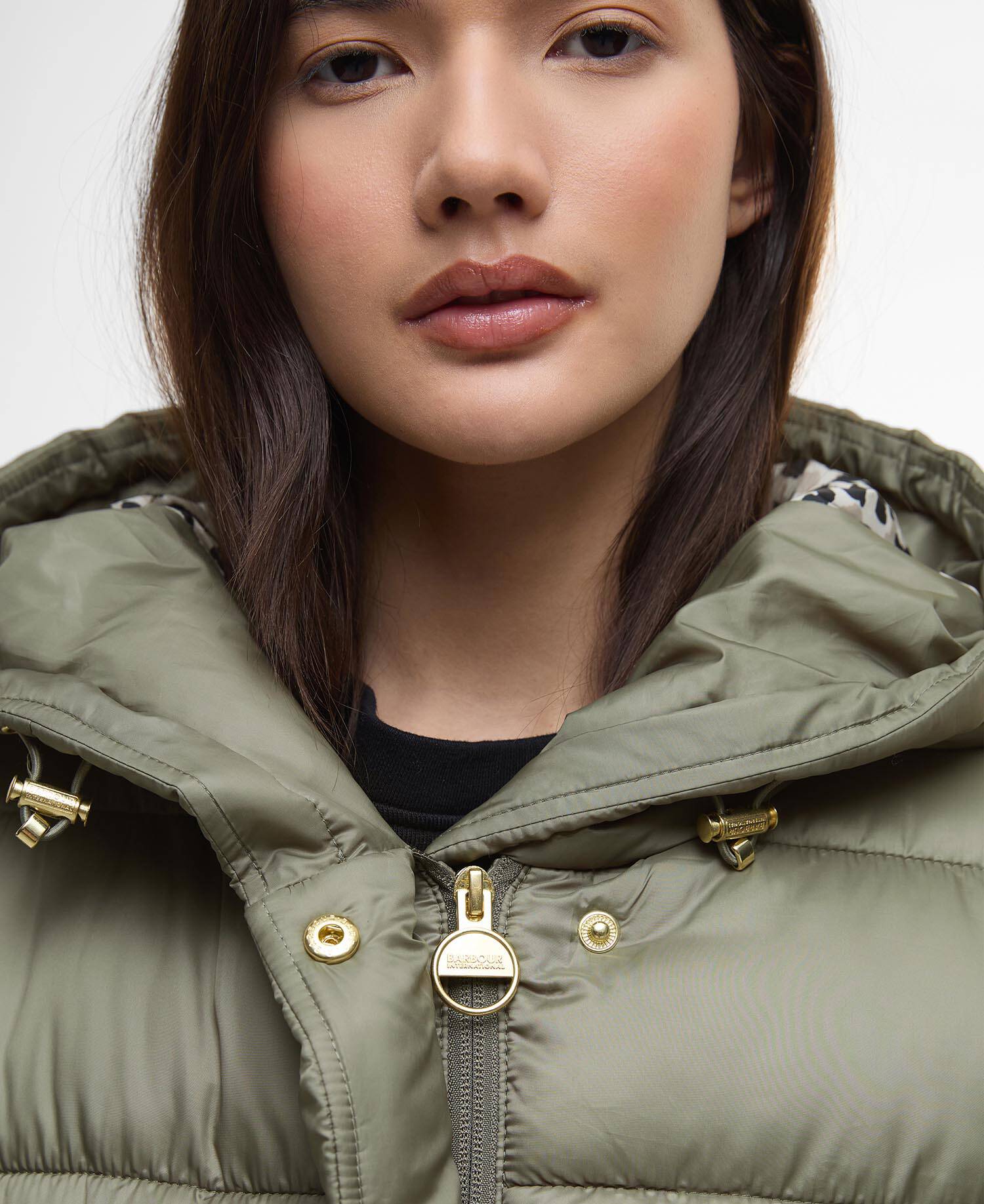 Short Track Line Puffer Jacket image number 3