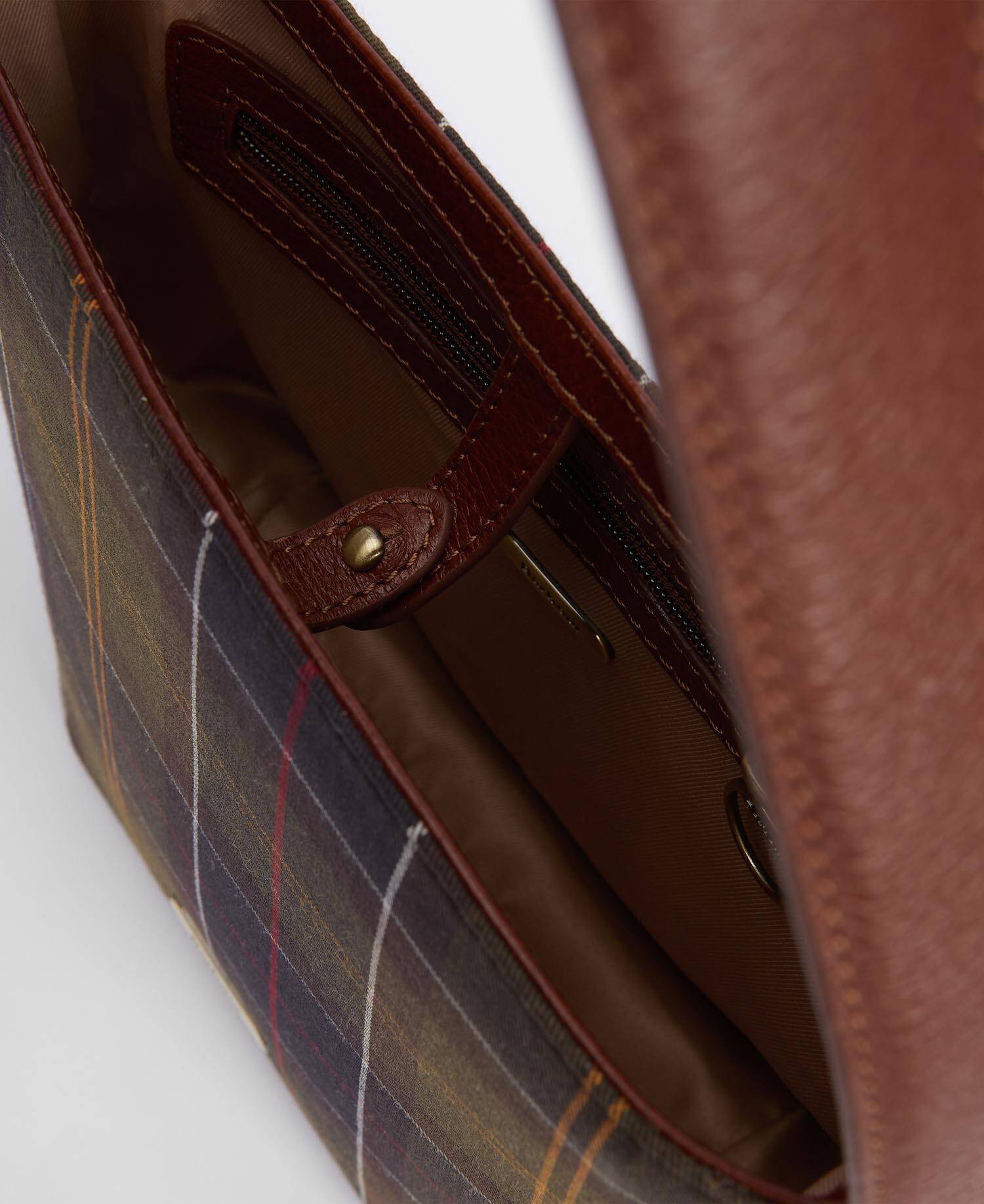 Cedar Tartan Bucket Bag Classic Tartan image number 7