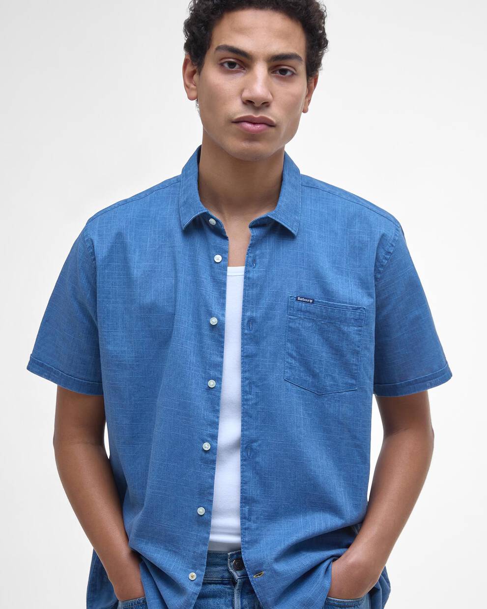 Camicia fiammata a maniche corte tinta con pigmenti