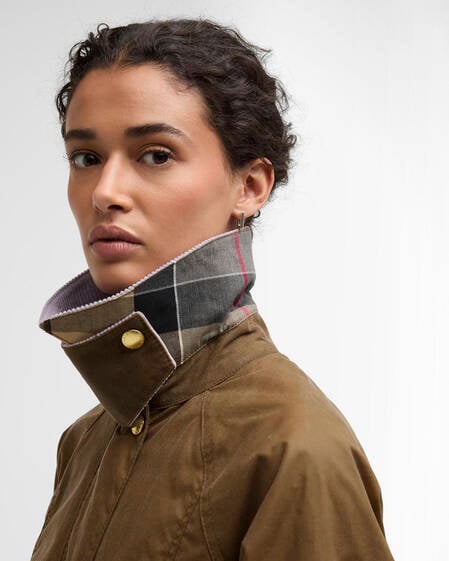 Giacca cerata Beadnell dal taglio crop Sand/Dress/Heather Mist