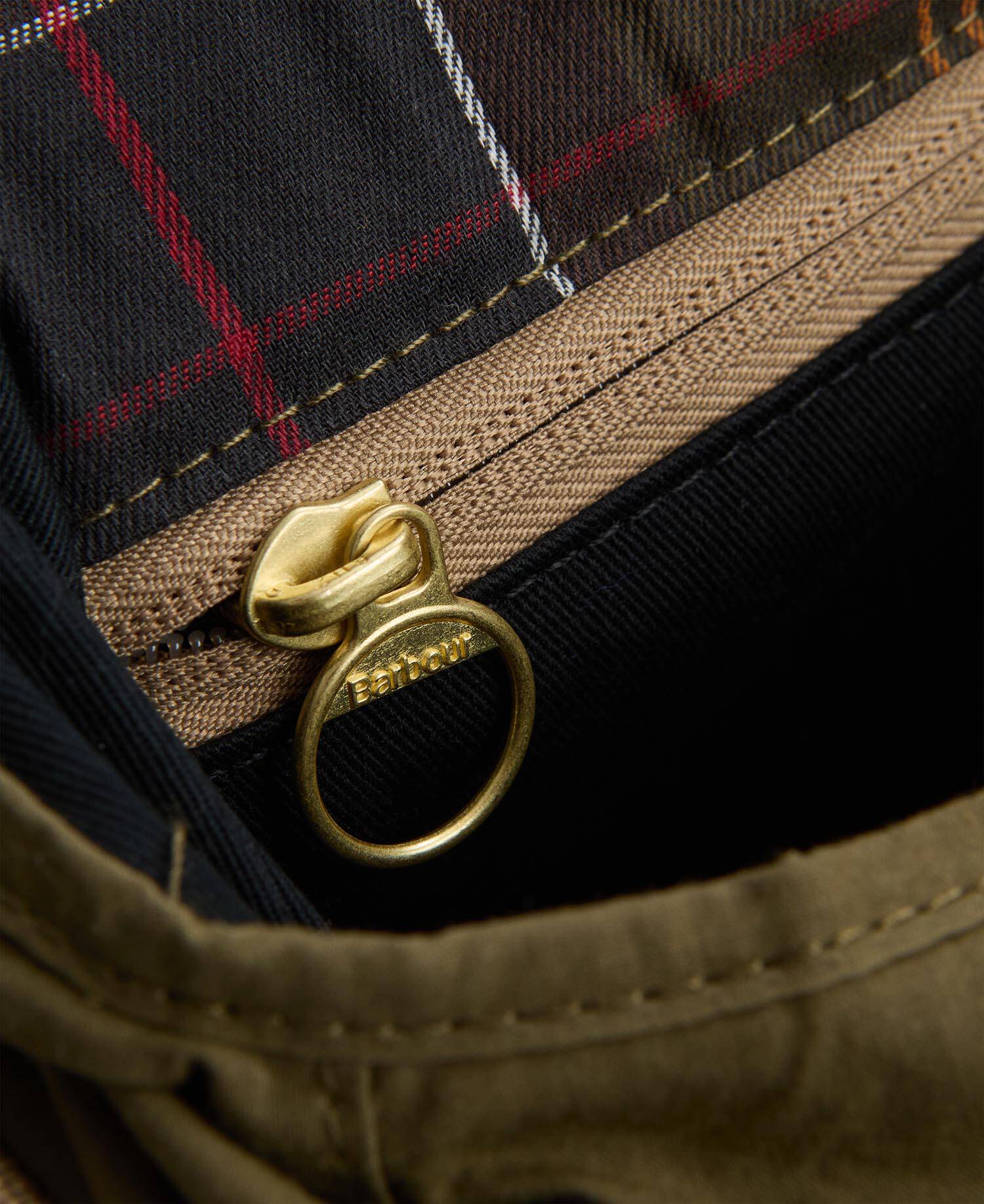 Transport Riever Crossbody Bag image number 4