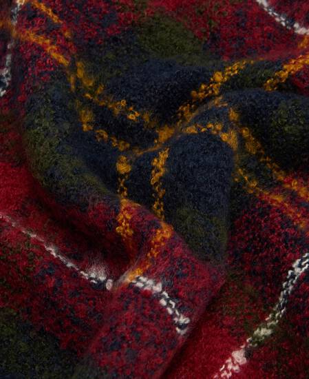 Saltburn Beanie & Tartan Scarf Gift Set Winterberry Tartan