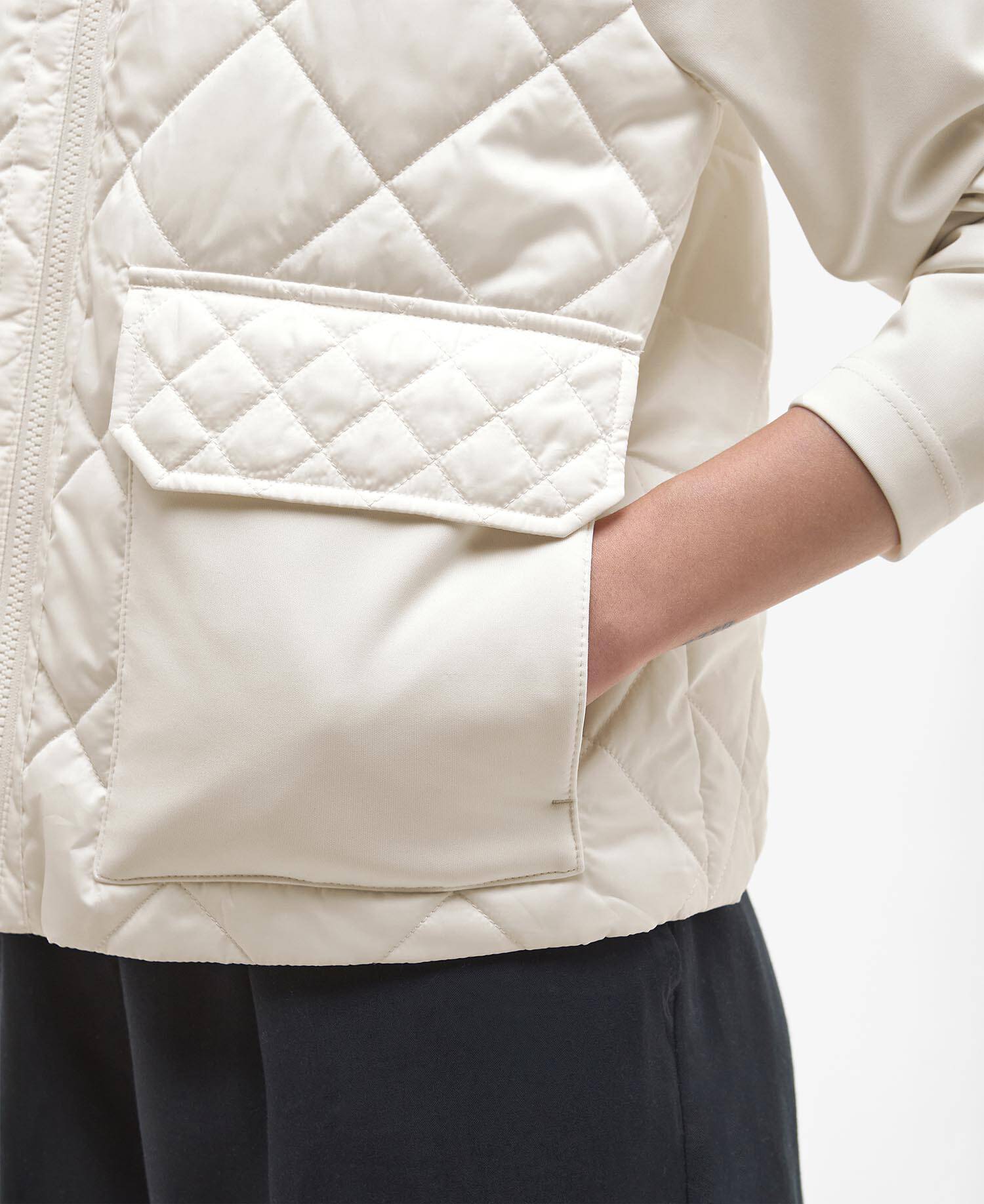 Ebony Quilted Sweatshirt image number 5