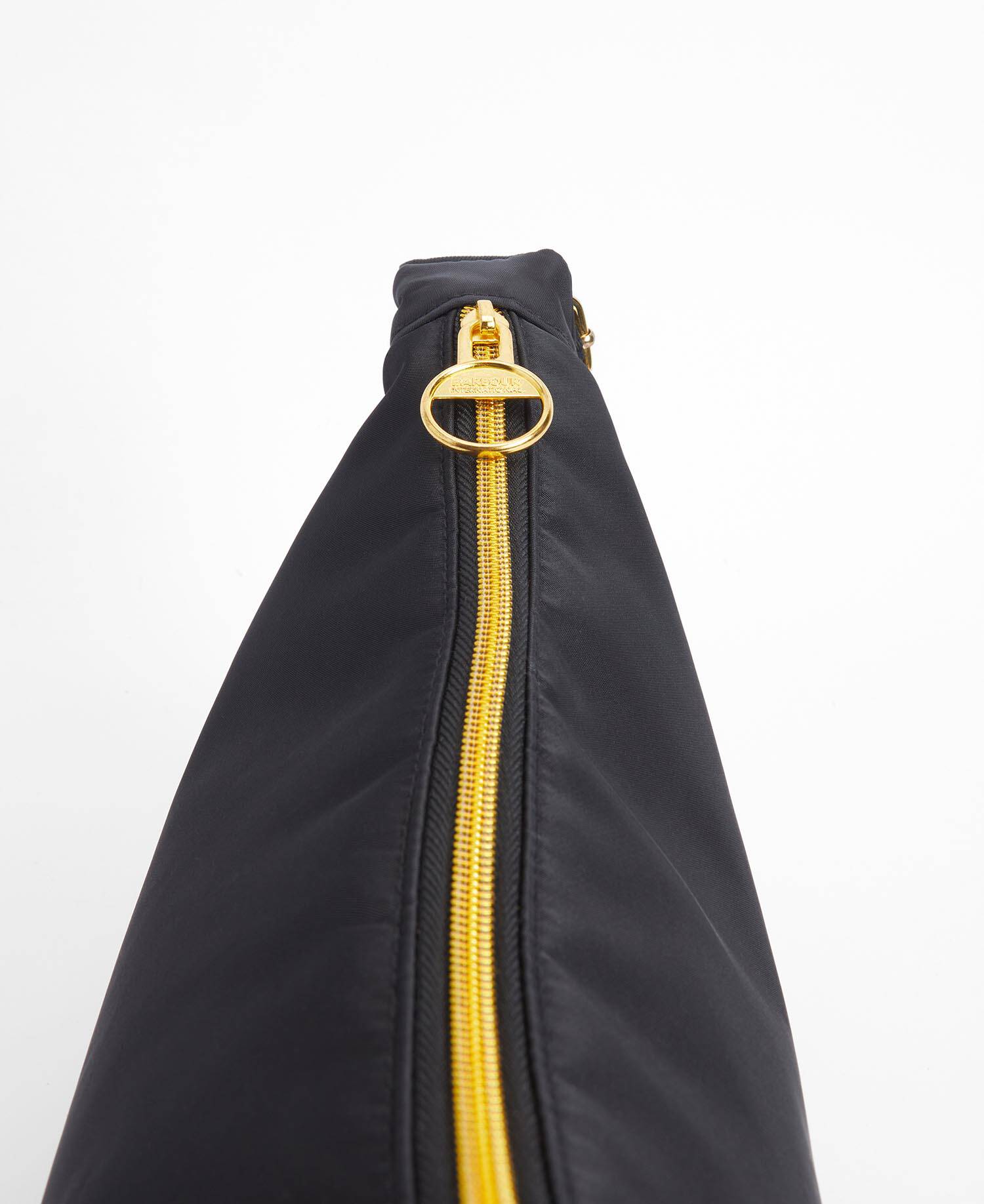 Qualify Sling Bag Classic Black image number 4