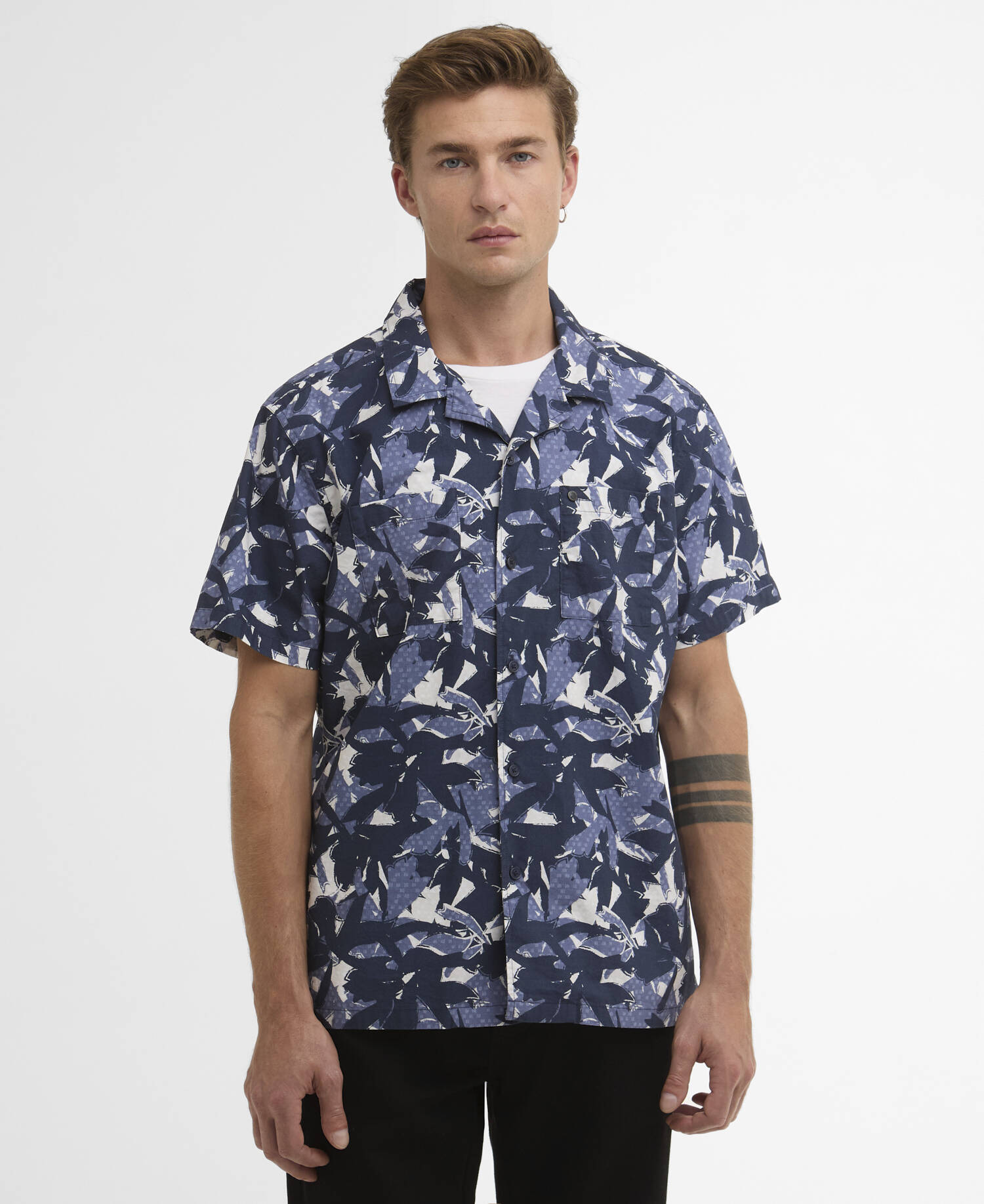 Chappel Printed Short-Sleeved Shirt Navy image number 0