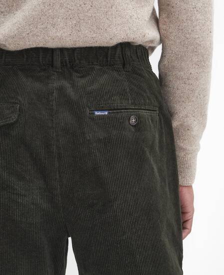 Pantaloni in velluto stretch a coste sottili dalla vestibilità comoda 