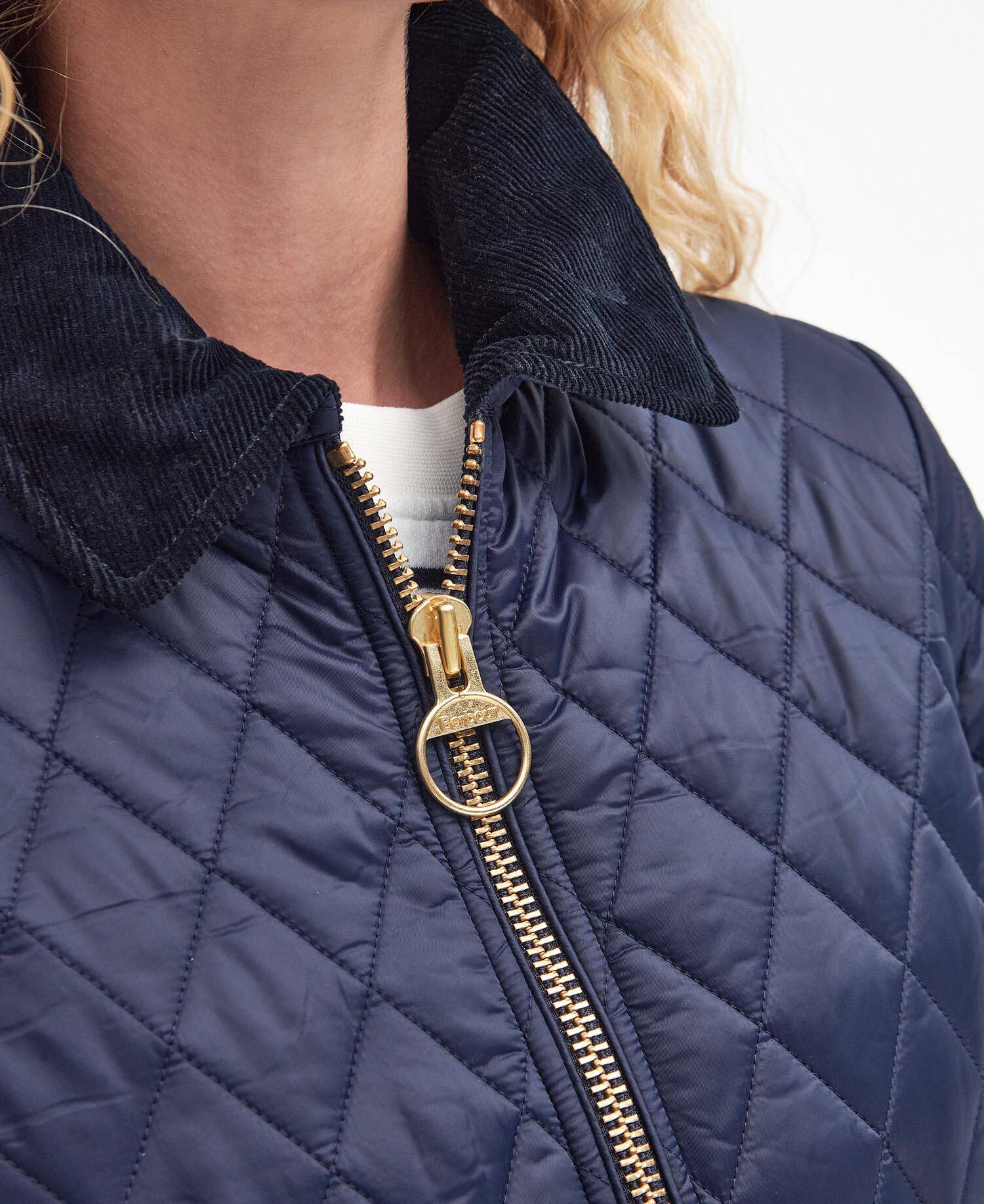 Beadnell Fitted Quilted Jacket image number 5