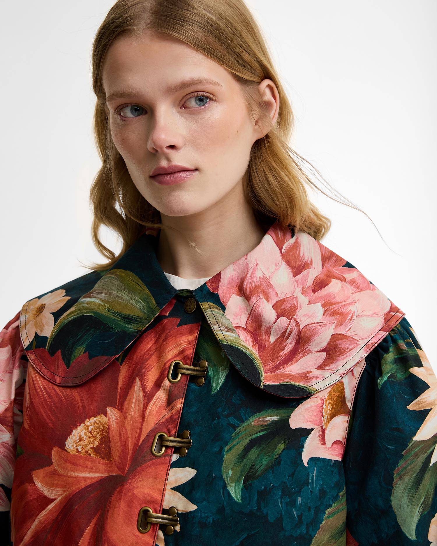 Barbour FARM Rio Wild Flower Casual Jacket Navy Wildflower/Flower Navy image number 3