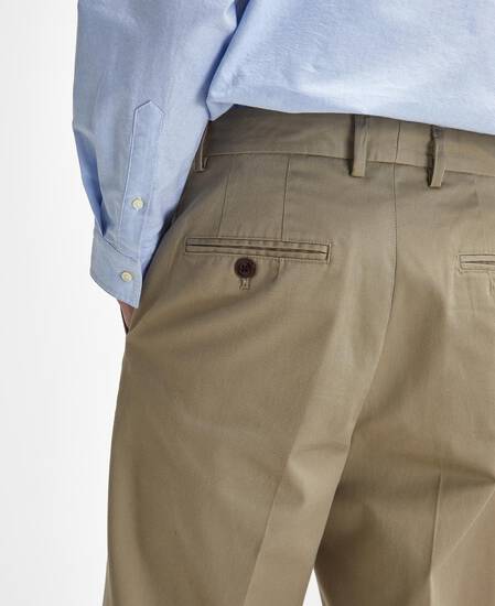 Pantaloni chino Ted con vestibilità rilassata 