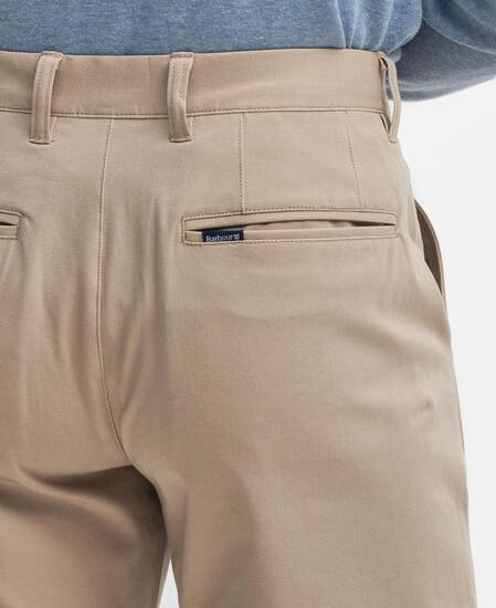 Pantaloni Comfort in tessuto stretch dalla vestibilità leggermente aderente 
