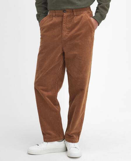 Pantaloni in velluto stretch a coste sottili dalla vestibilità comoda 