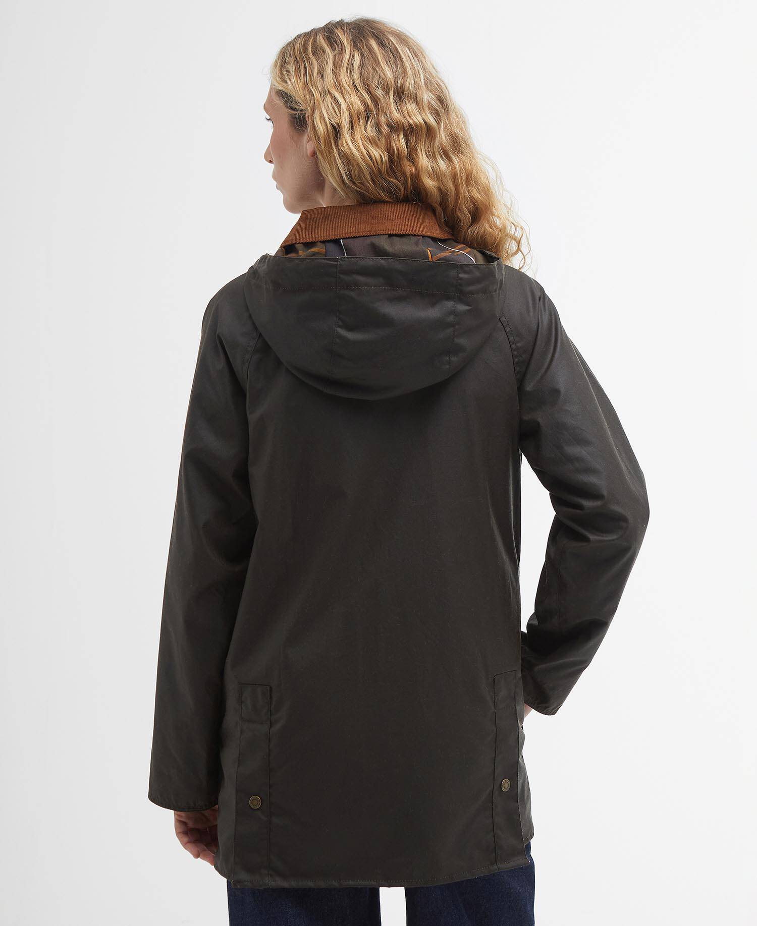 Highclere Waxed Jacket image number 2