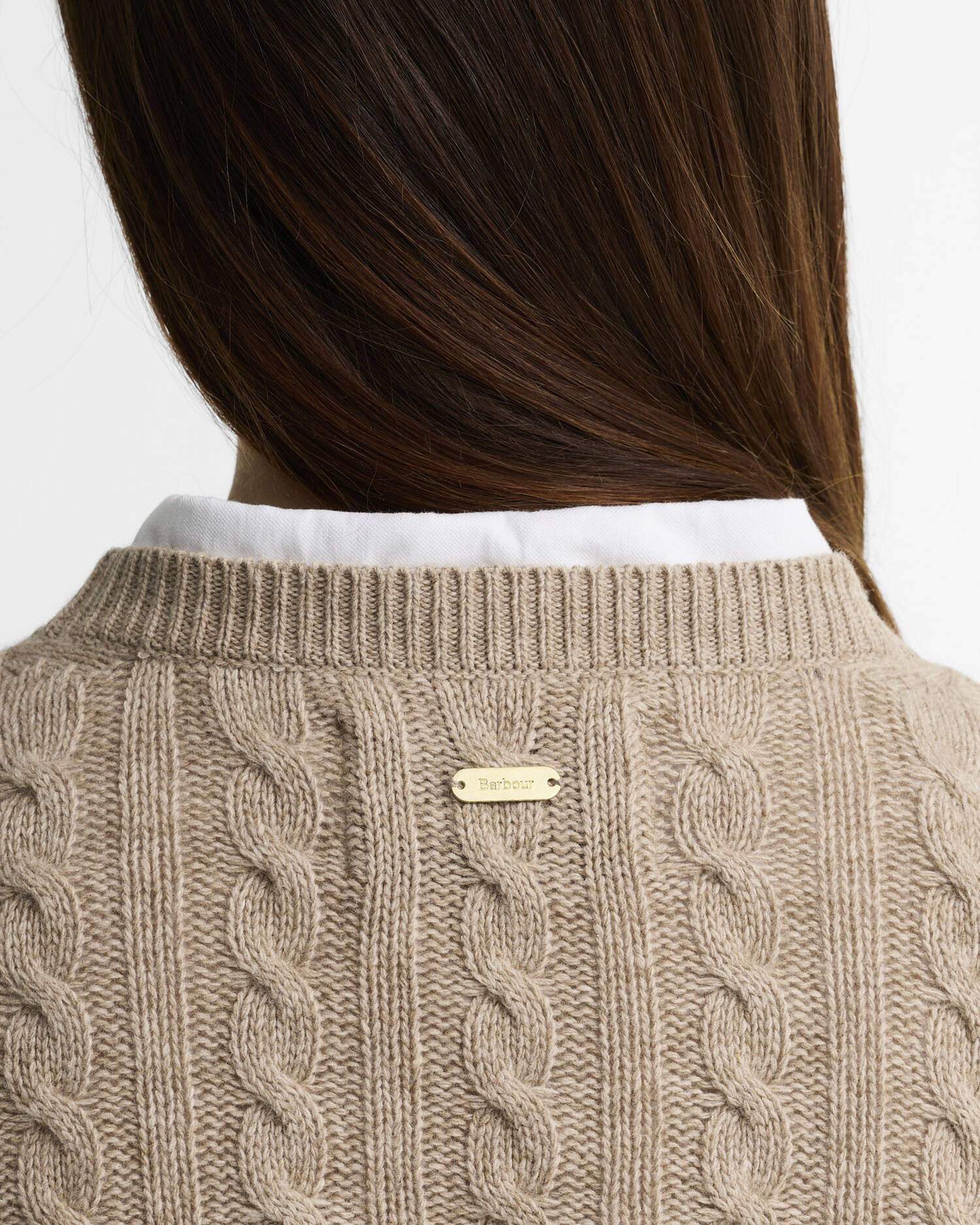 Maglione misto lana Ashdown con taglio morbido e lavorazione a trecce Honey image number 4