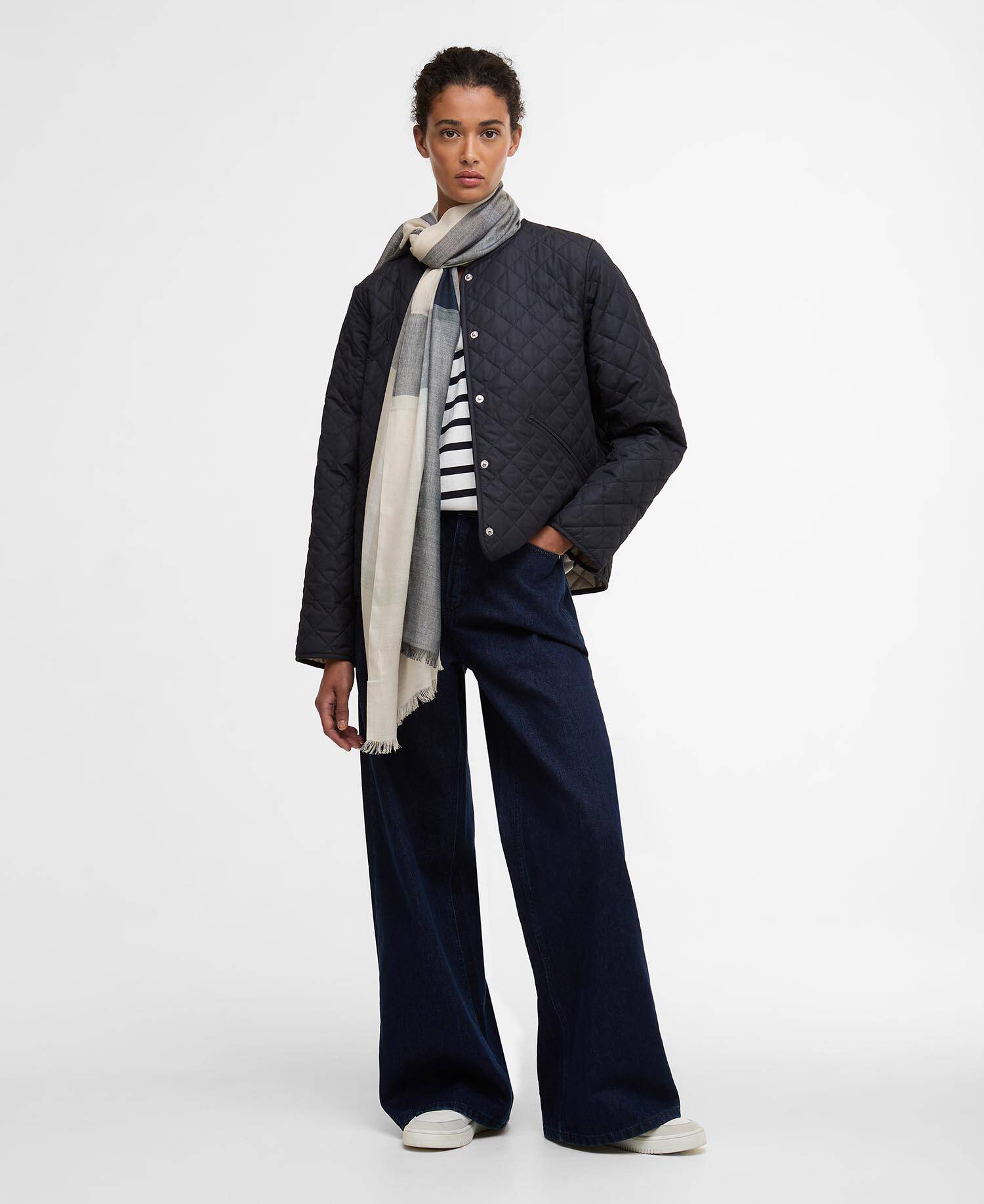 Maisy Tartan Scarf Navy/Mint Tartan image number 1