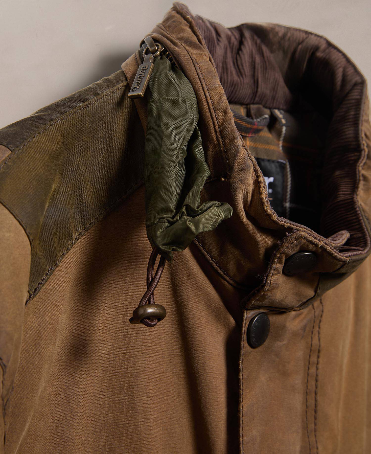 Barbour Re-loved Men's Corbridge Waxed Jacket - Size XL Olive image number 4