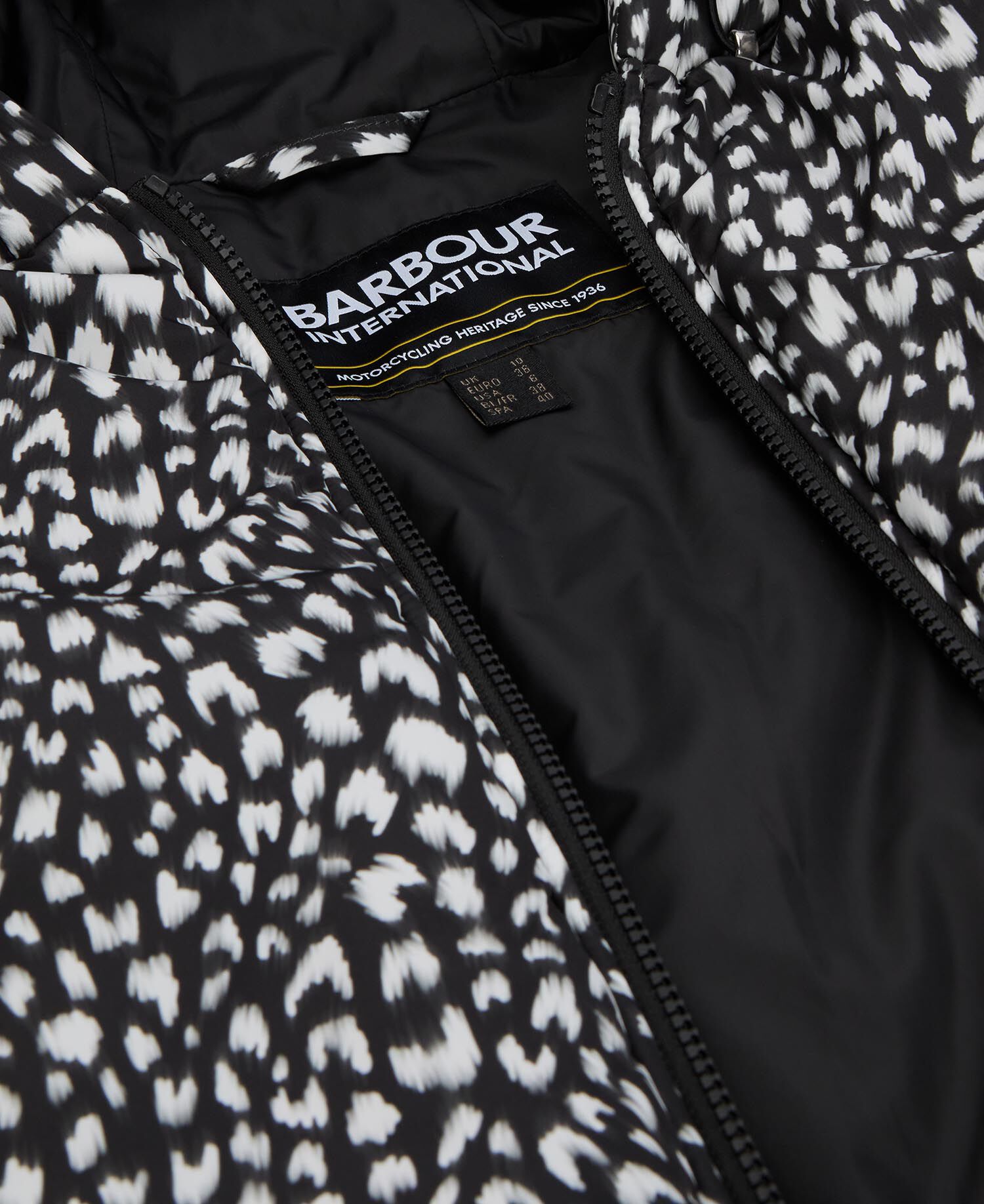 Weste Calista Printed Snow Leopard