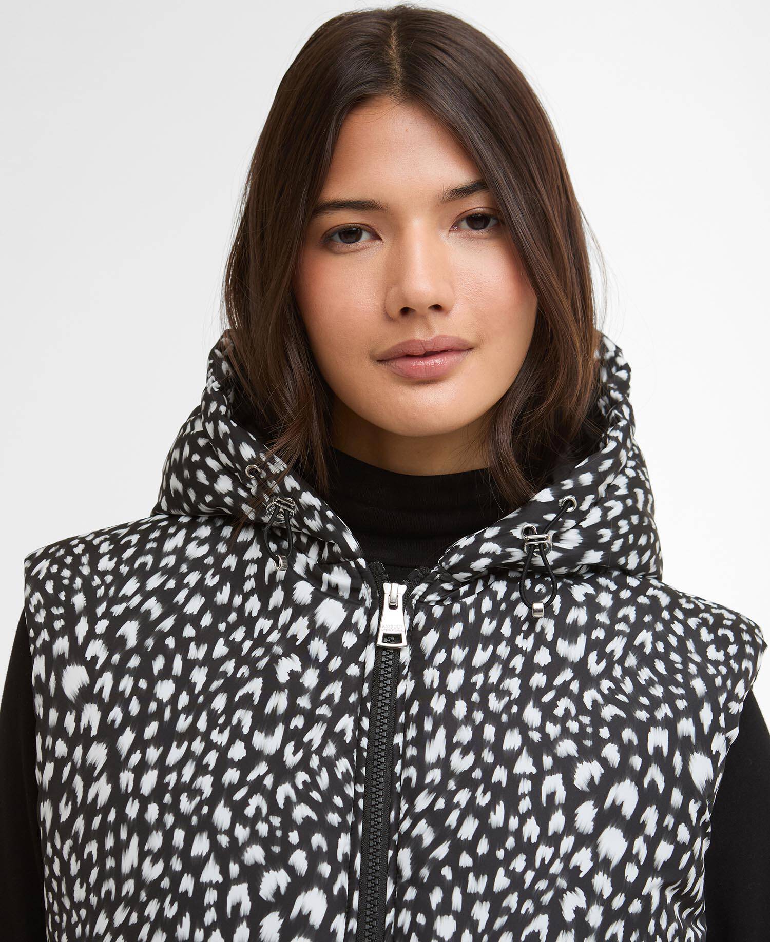 Weste Calista Printed Snow Leopard image number 3
