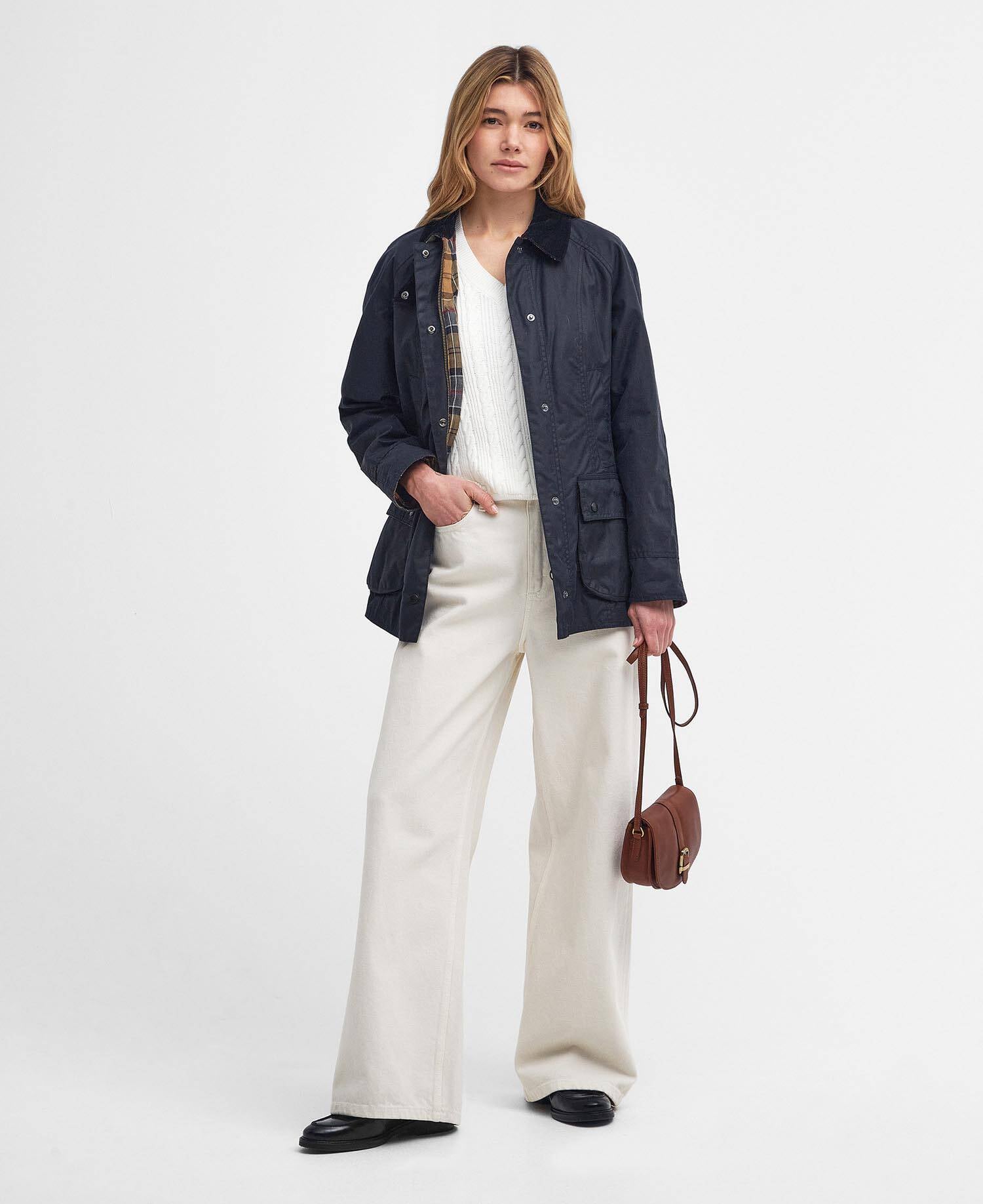 Beadnell&reg; Waxed Jacket Classic Navy image number 1