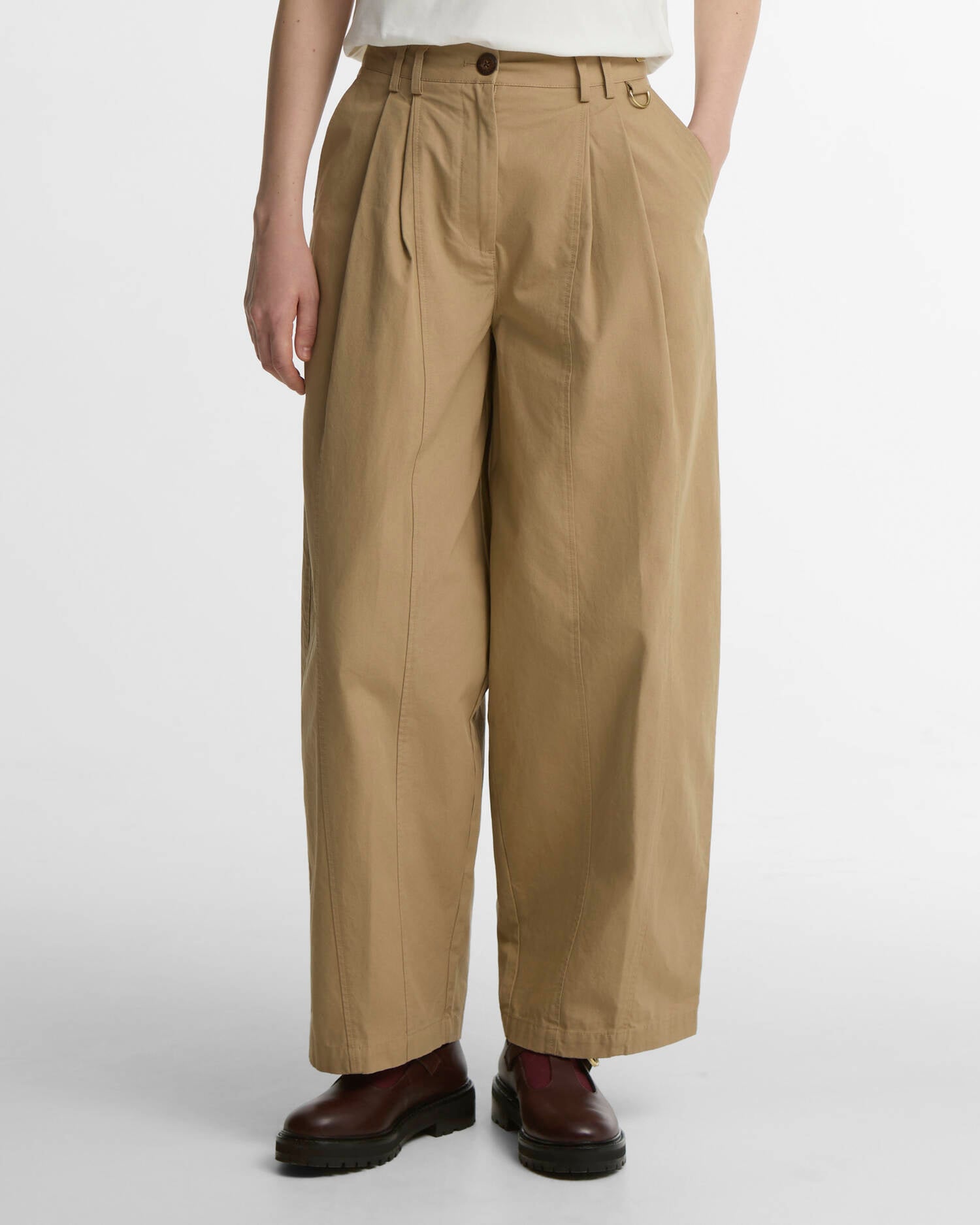 Hose Glynis Trench image number 1