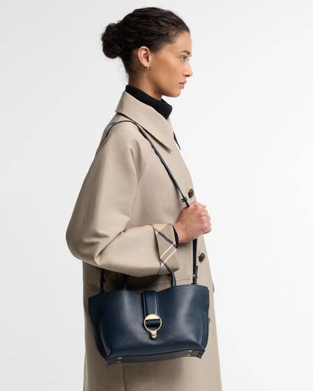 Barbour Ledertasche Alder Mini Navy