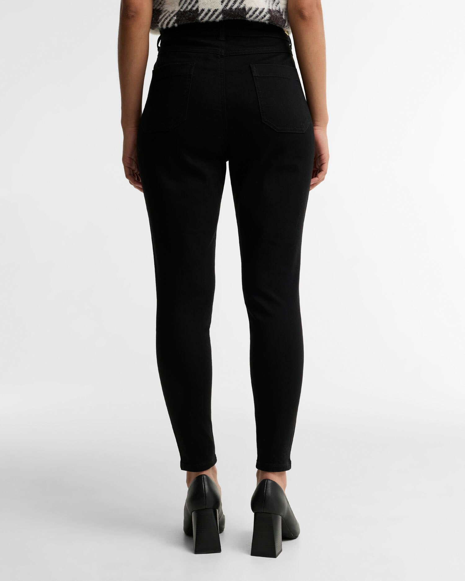 Gabriette Stretch Skinny Jeans Black image number 2
