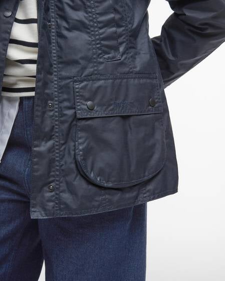 Lightweight Beadnell Waxed Jacket Royal Navy
