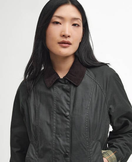Beadnell&reg; Waxed Jacket Sage