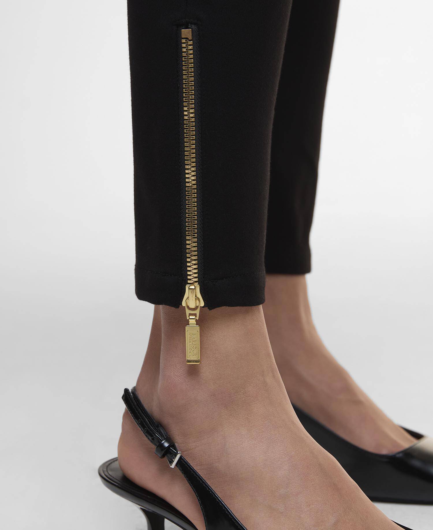 Pantaloni slim Stella Black image number 4