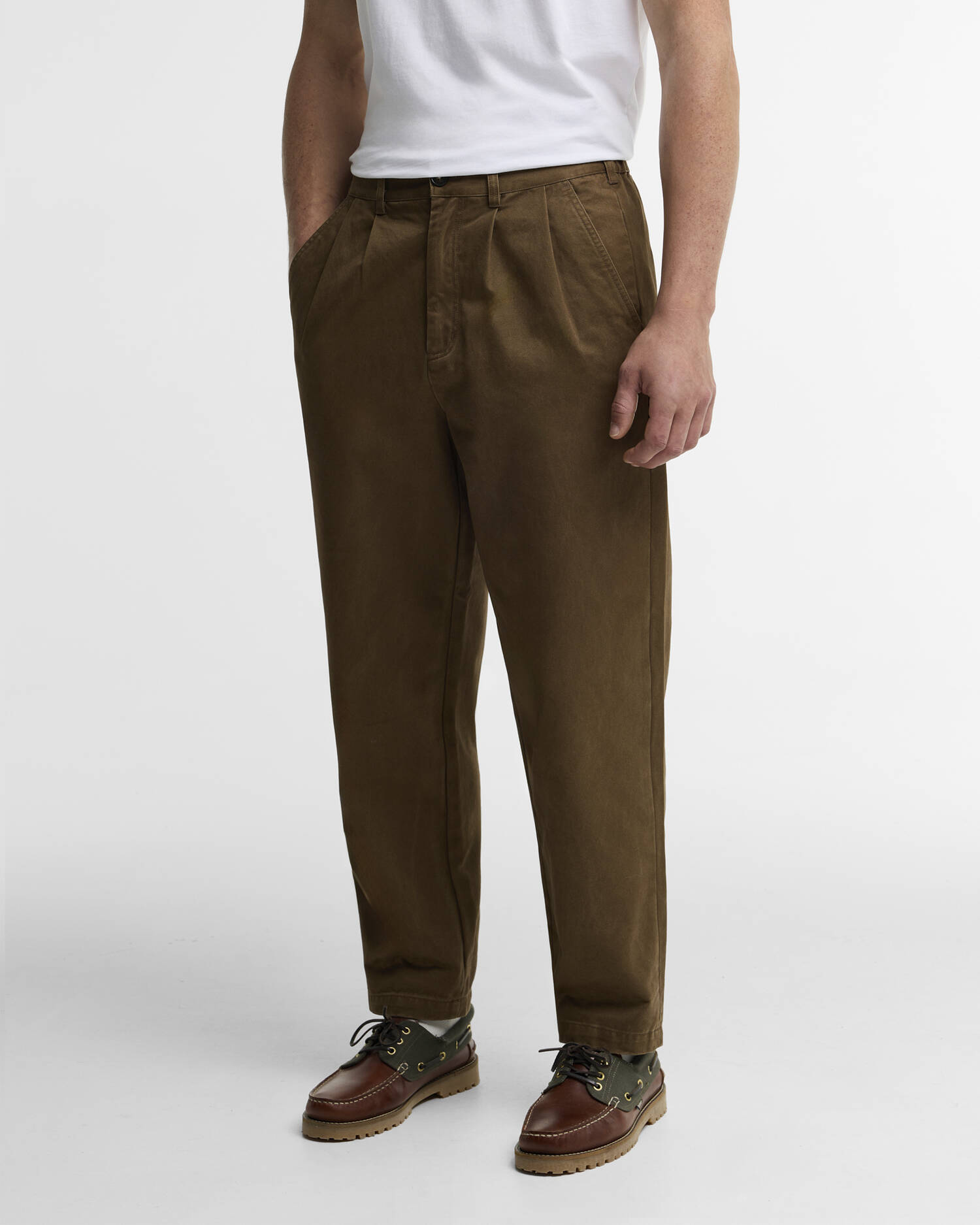 Barbour Hose Yorklane Twill Dark Sand image number 1