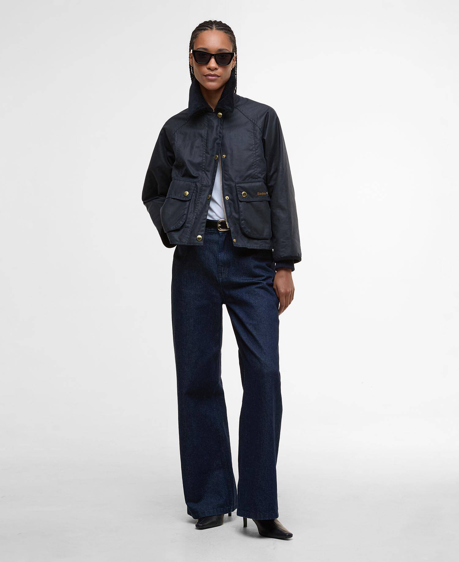 Cropped Beadnell Waxed Jacket Navy/Classic image number 1