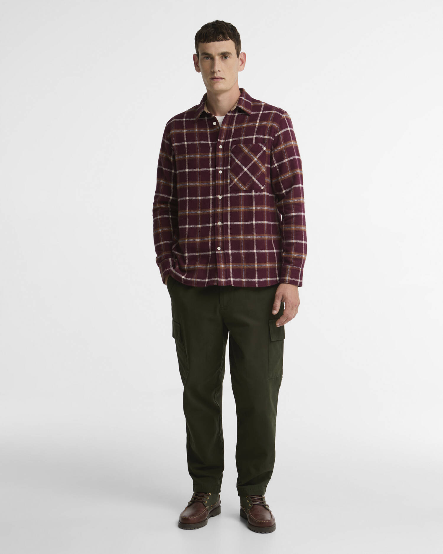 Hetton Authentic Fit Long-Sleeved Shirt Port image number 1