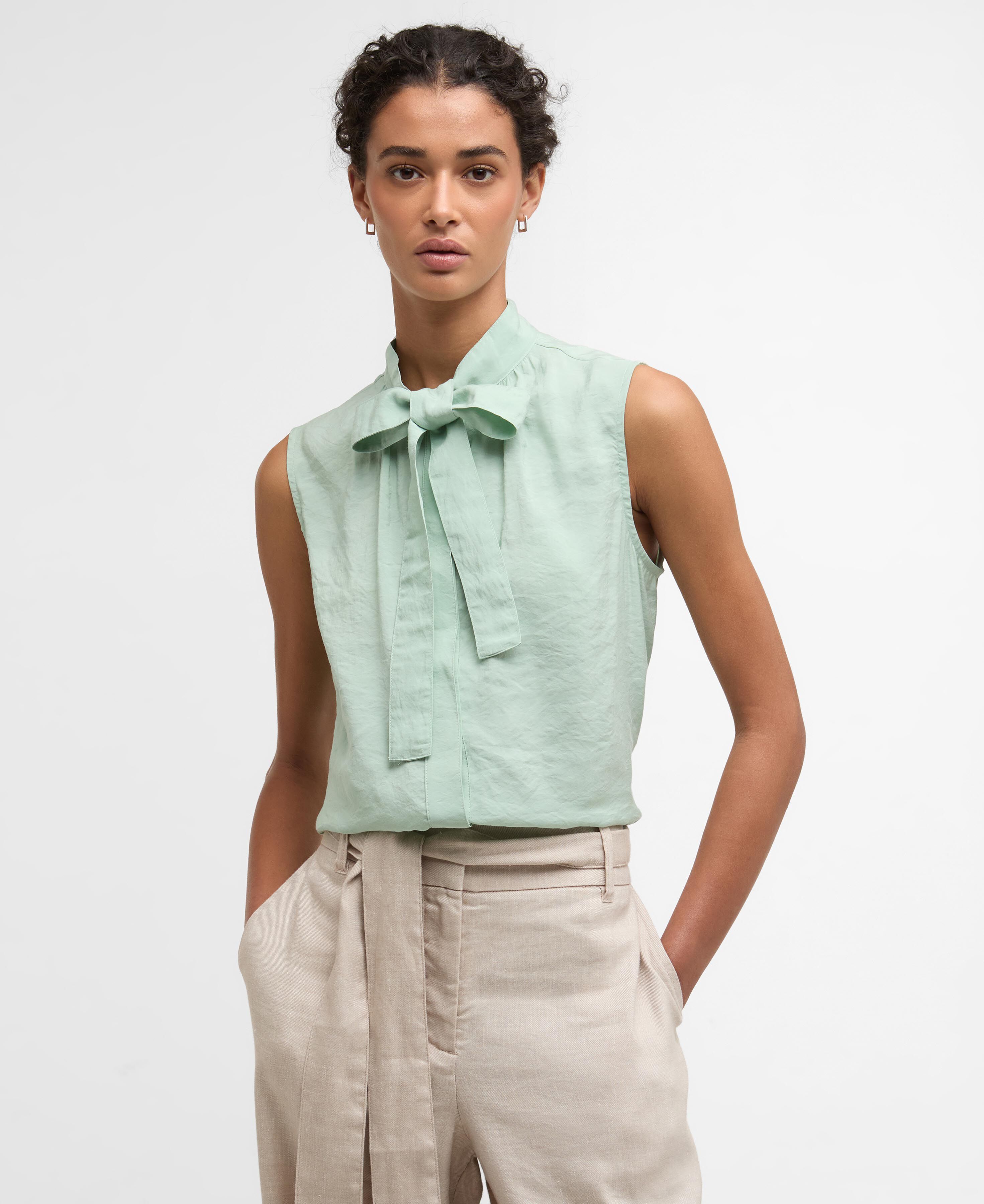 Britney Sleeveless Blouse Spearmint