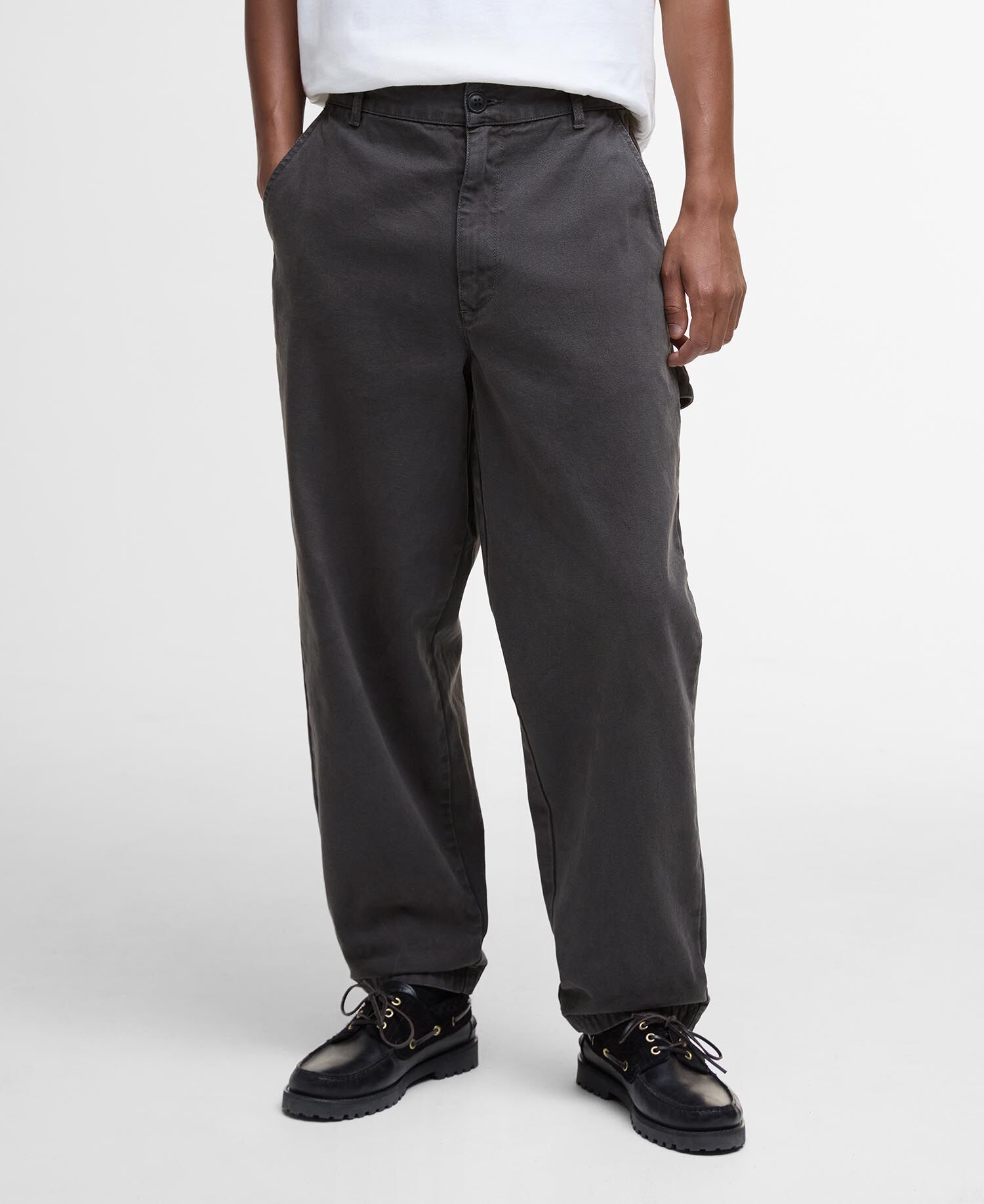 Pantaloni dalla vestibilit&agrave; comoda Bowland Black
